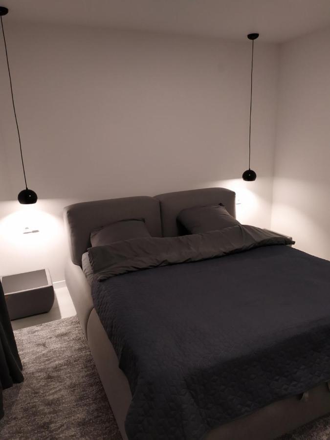 New Modern Apartment Uzhhorod Luaran gambar